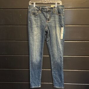 NWT Universal Thread (S) Mid Rise Skinny Jeans